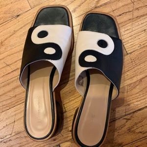 Good Used Paloma Wool Balance Sandals sz40